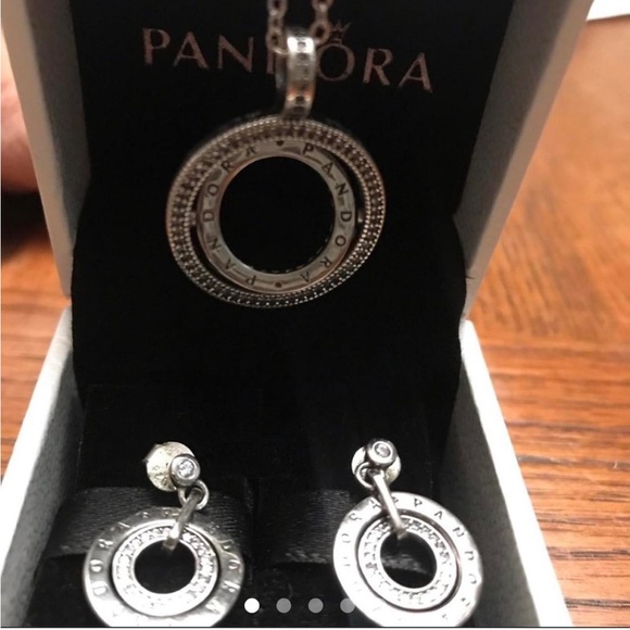 Pandora Circle of Hearts Jewelry Set - Picture 2 of 6